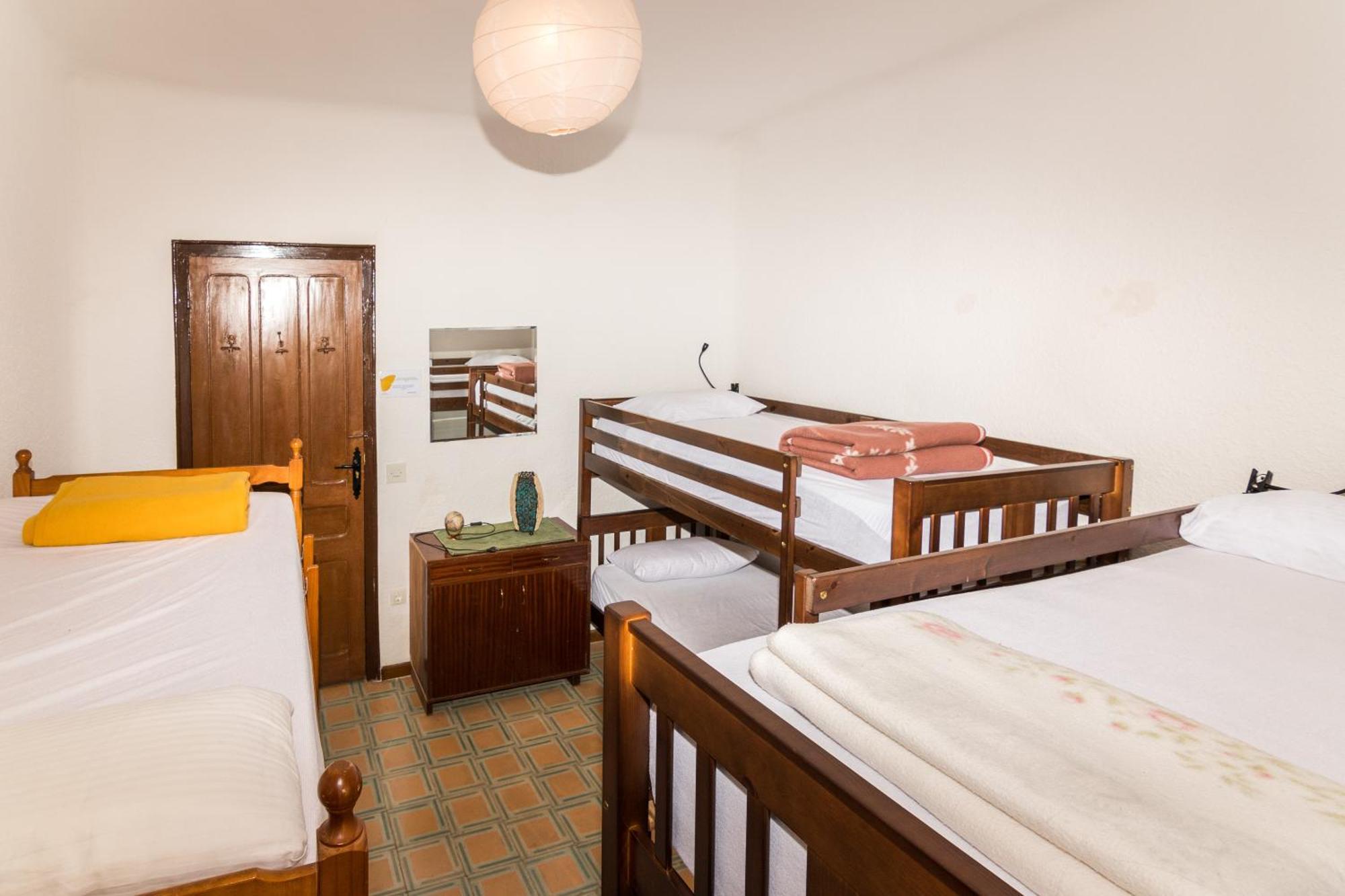 Albergue Casa De L'Aigua เบเซย์เต ภายนอก รูปภาพ